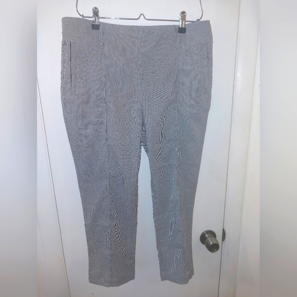 Women Capri